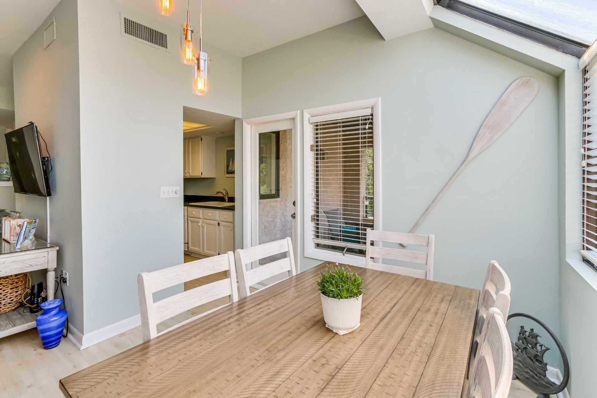 2 Mi To Beach Dog-Friendly Hilton Head Condo! Hilton Head Island Εξωτερικό φωτογραφία